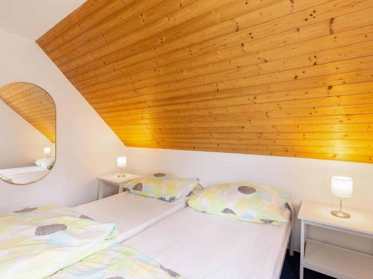 Holiday Home Holiday Hill 60 By Interhome Cista  Экстерьер фото